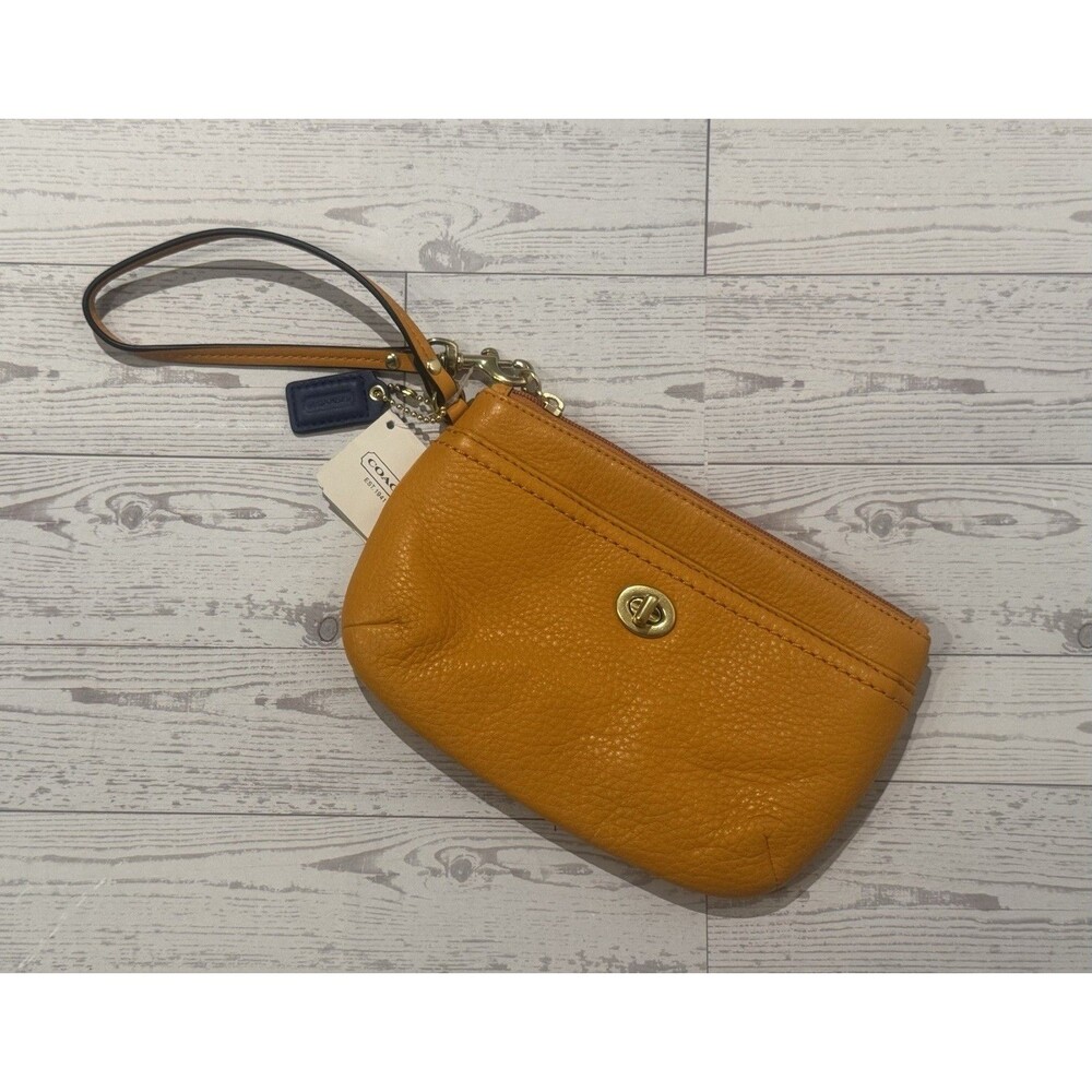 Coach Pebble Leather Zip Wristlet Orange Spice Turnlock 8x5 NWT